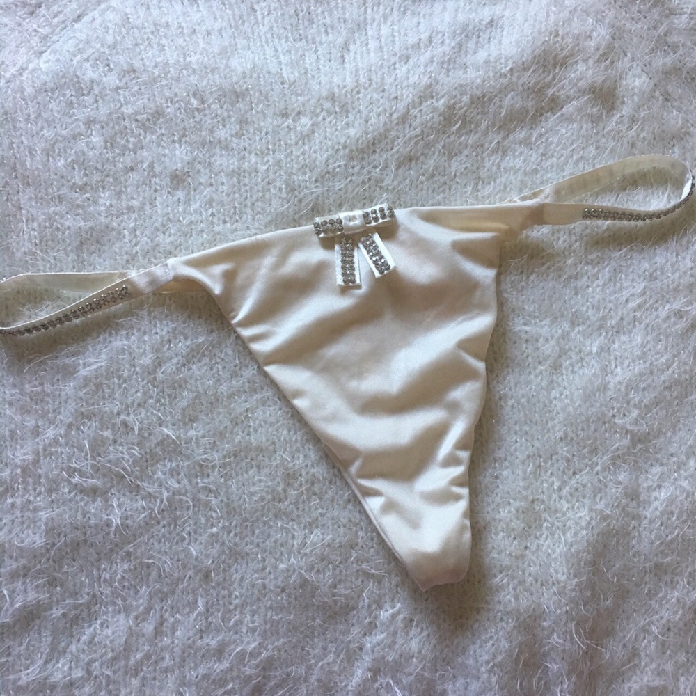 New With Tags Victoria’s Secret adjustable gstring